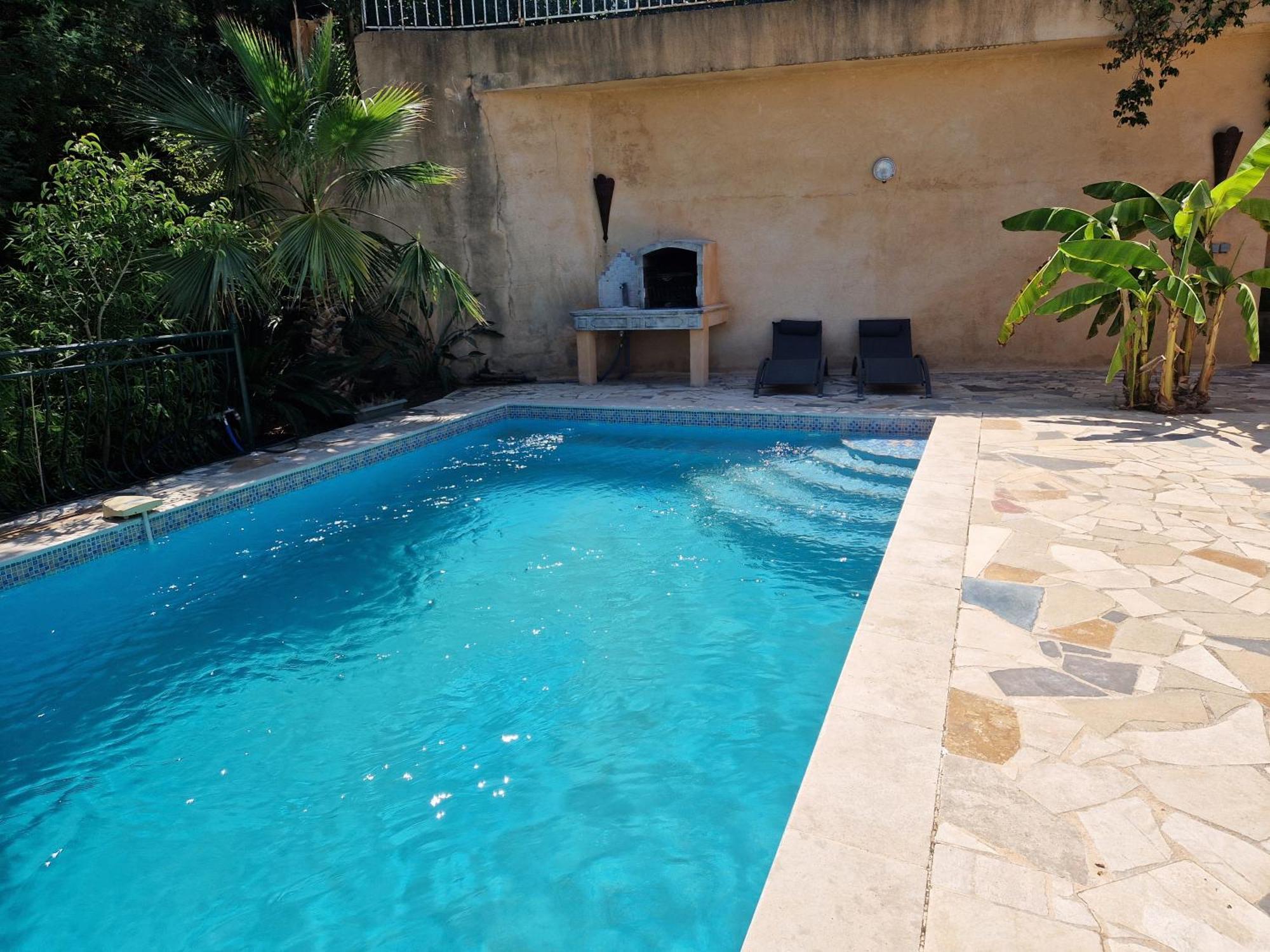 Villa Sambracitaine เลอิสซ็องเบรอ ภายนอก รูปภาพ